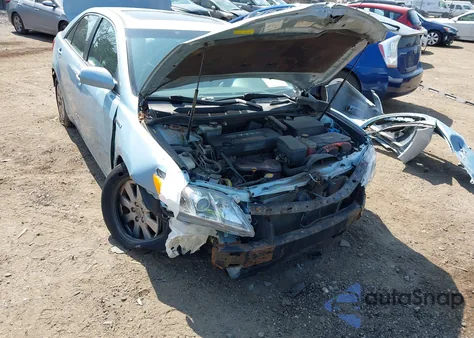 2008 Toyota Camry Hybrid z USA, uszkodzony, nr VIN 4T1BB46K78U049344